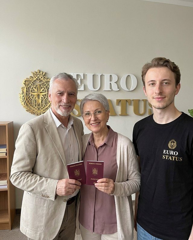 Пара клиентов с паспортами Евросоюза